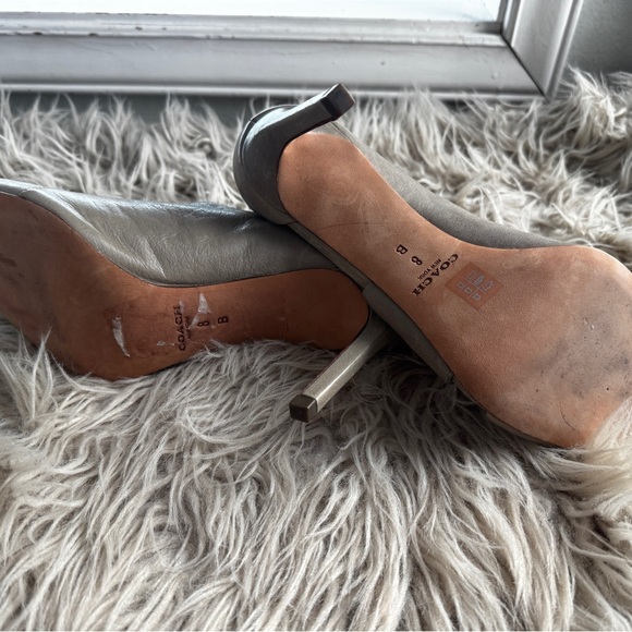 Coach Gray Leather Heels with Modern Cutout Design - Picture 2 of 4